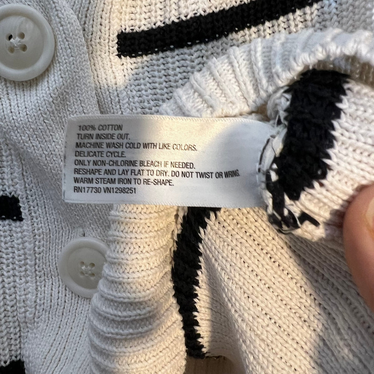 Universal Thread Women's Black White Striped Cardigan Crop Sweater Size S