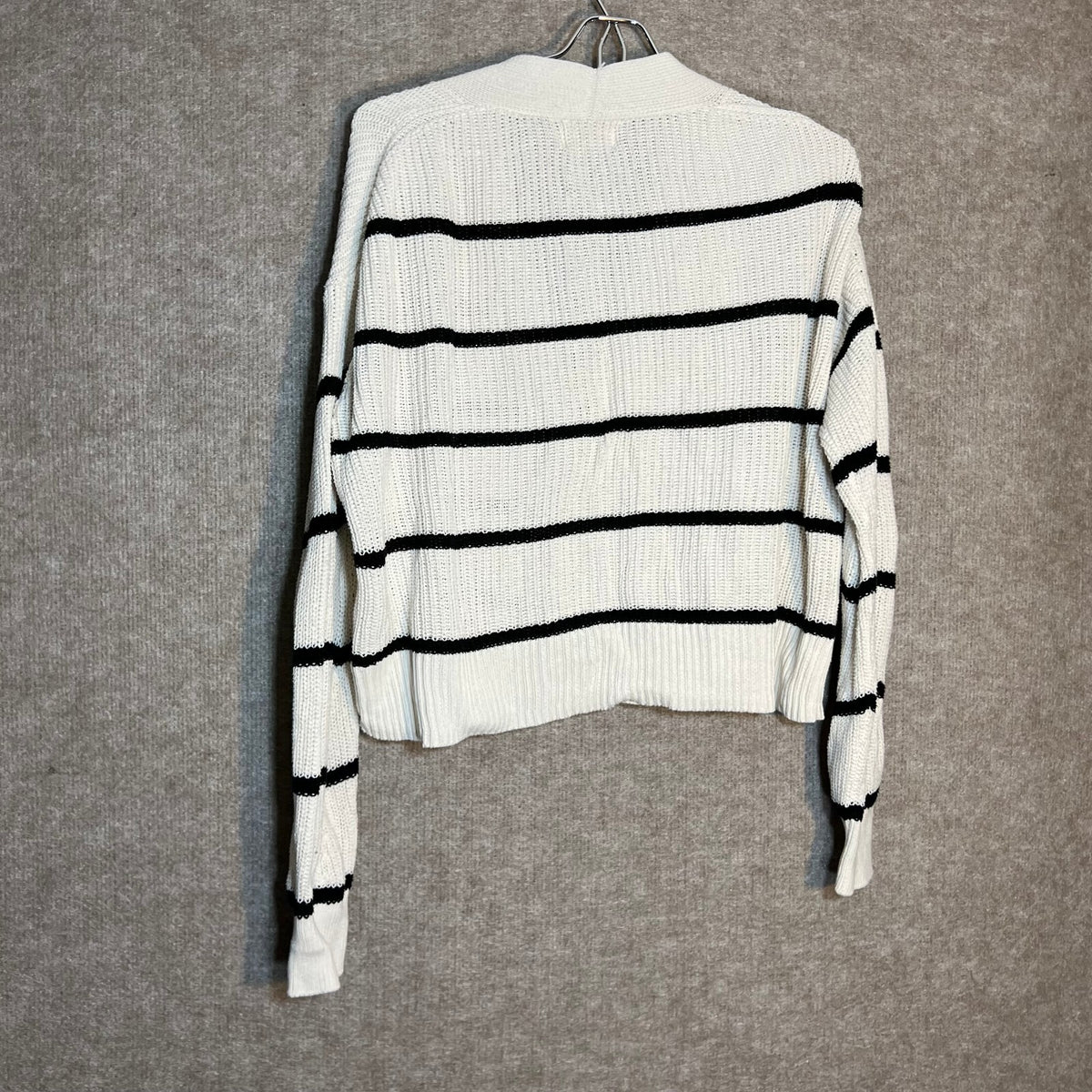 Universal Thread Women's Black White Striped Cardigan Crop Sweater Size S