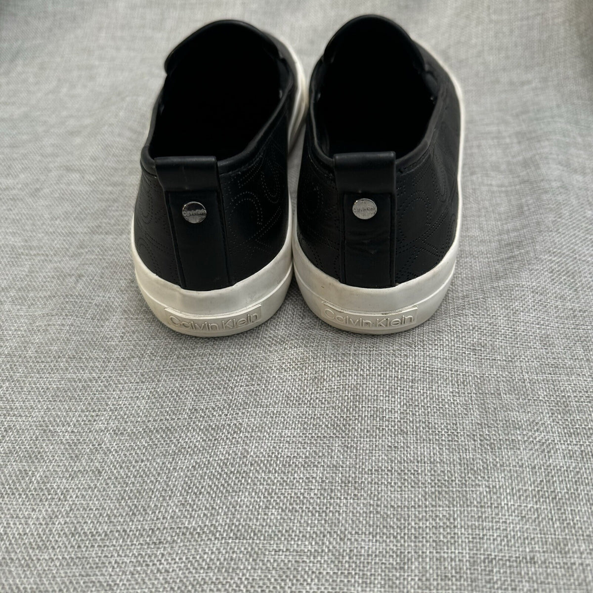 CK Calvin Klein Shoe Valette Women's Skater-Style Slip On Sneaks Black Size 7