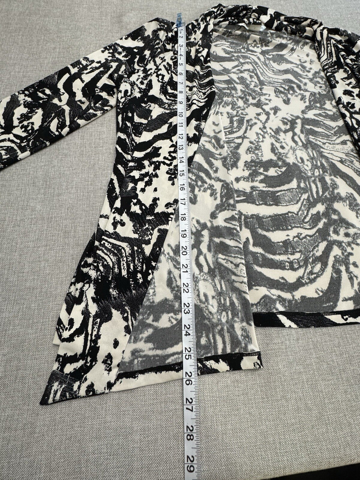 Peter Nygard Open Front Cardigan ~ Subtle Metallic Threading~ Animal Print ~ S