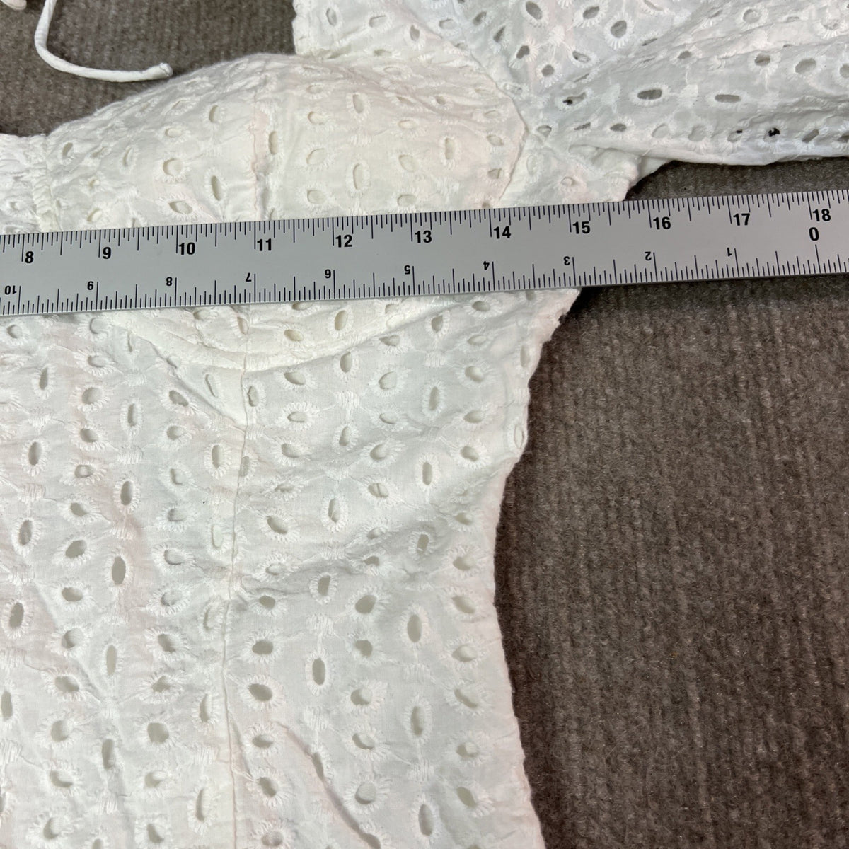 Dance & Marvel Women’s Small White Eyelet Lace Tie Back Puff Sleeve Bodycon Mini