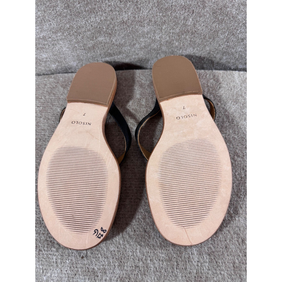 Nisolo Leather Flip Flop Sandals Womens 7 Black Tan Minimalist Sustainable