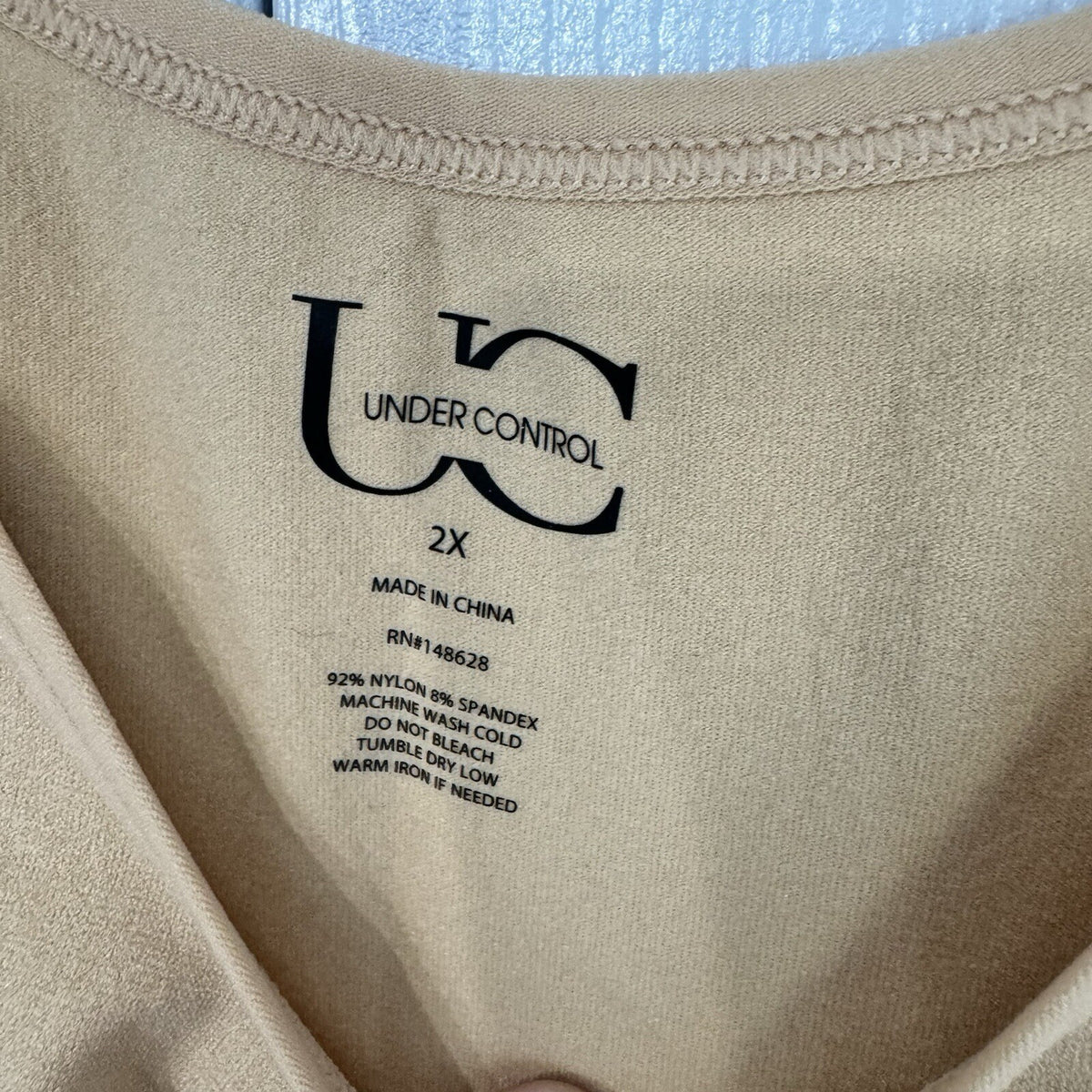 Under Control NWT 2x Shapewear Top, Beige Light Control Tank