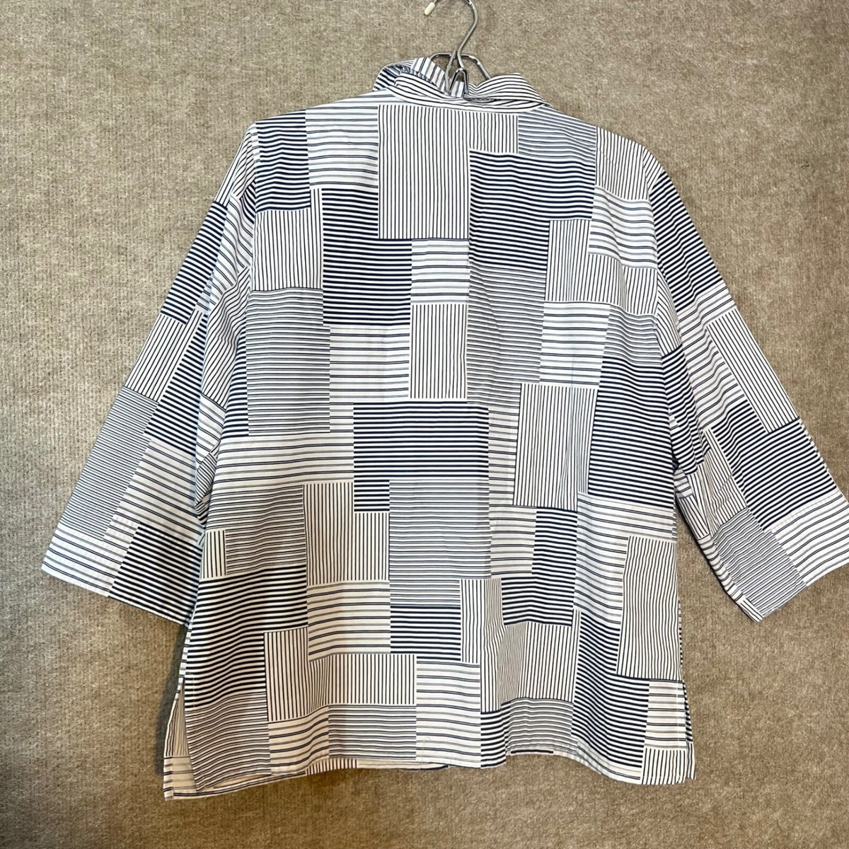 Alfred Dunner Button Up Shirt Womens Medium Blue White Patchwork Floral Coastal