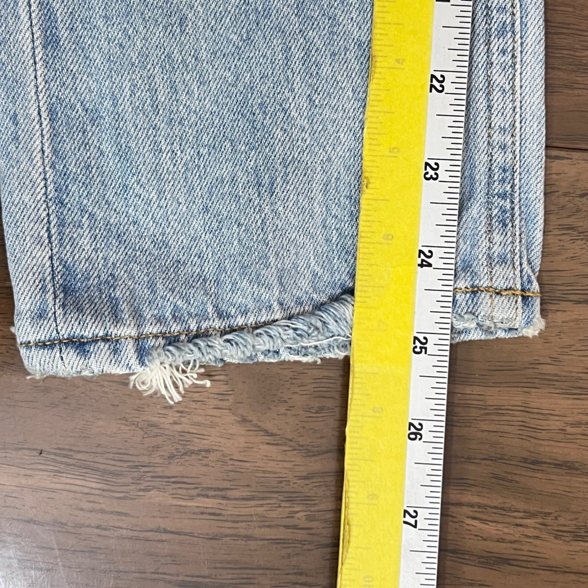 AGOLDE Riley Crop Jeans 23 Light Wash Distressed High Rise Button Fly Denim