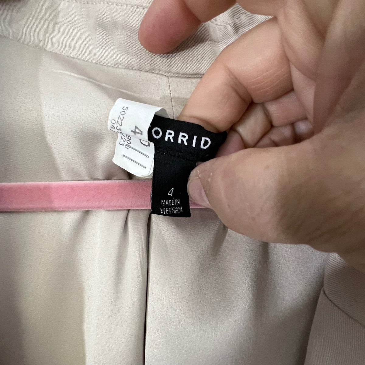 Torrid Women's Beige Blazer Size 4 3/4 Sleeve Single Button Lyocell Blend