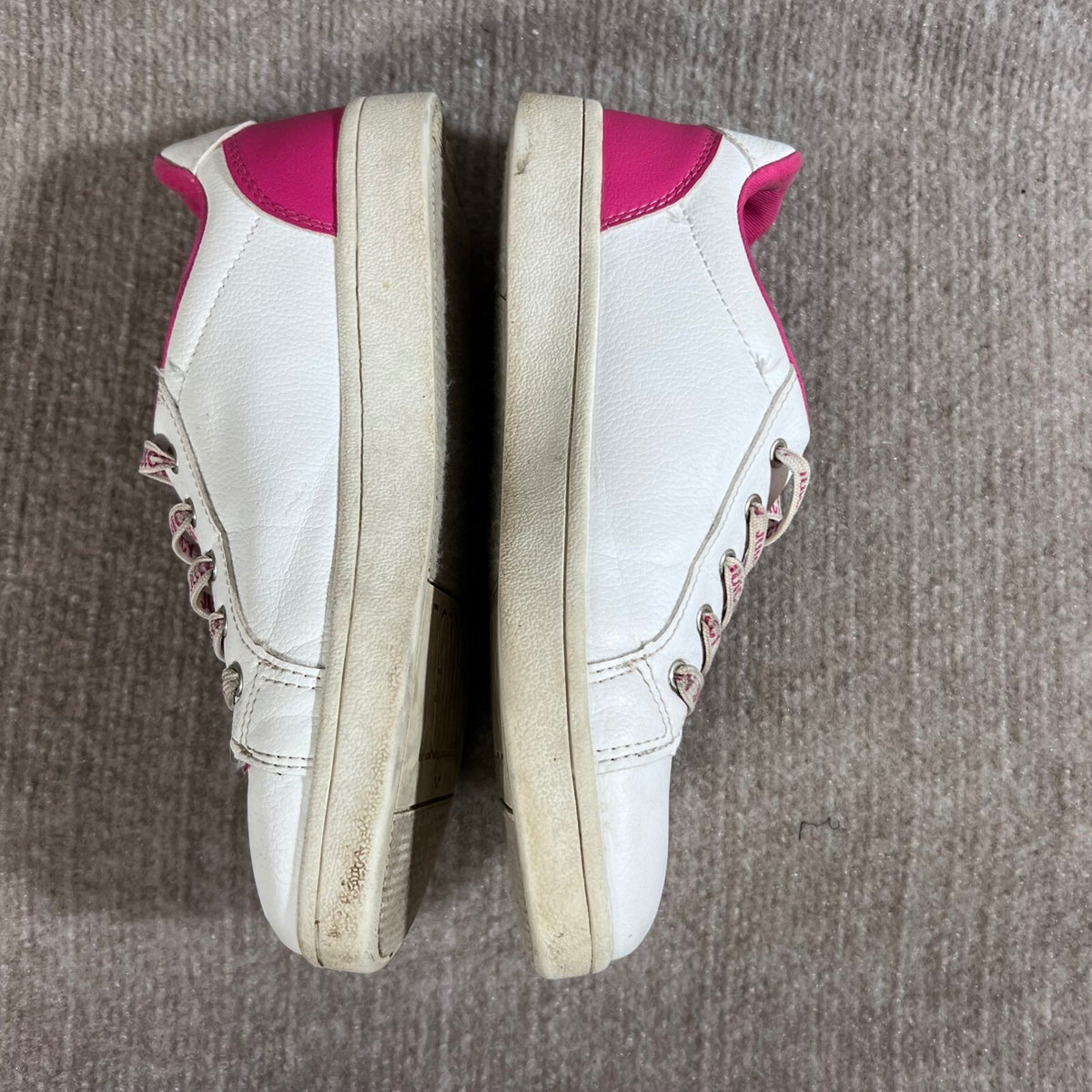 Juicy Couture Sneakers Girls/Women 4 White Pink Studded Logo Lace Up Y2K Preppy