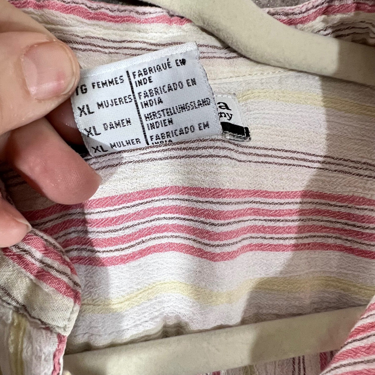 Columbia Henley Top Womens XL Pink White Striped Cotton Ruched Sleeve Minimalist