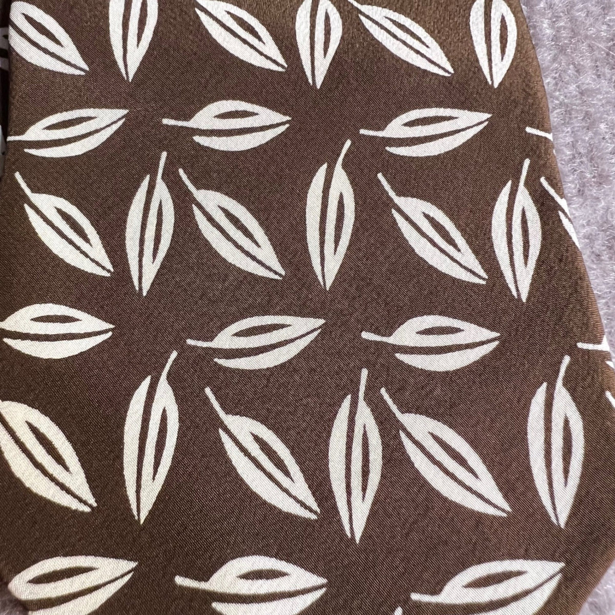 Hugo Boss Necktie Mens Brown White Leaf Print Silk Made In Italy Classic