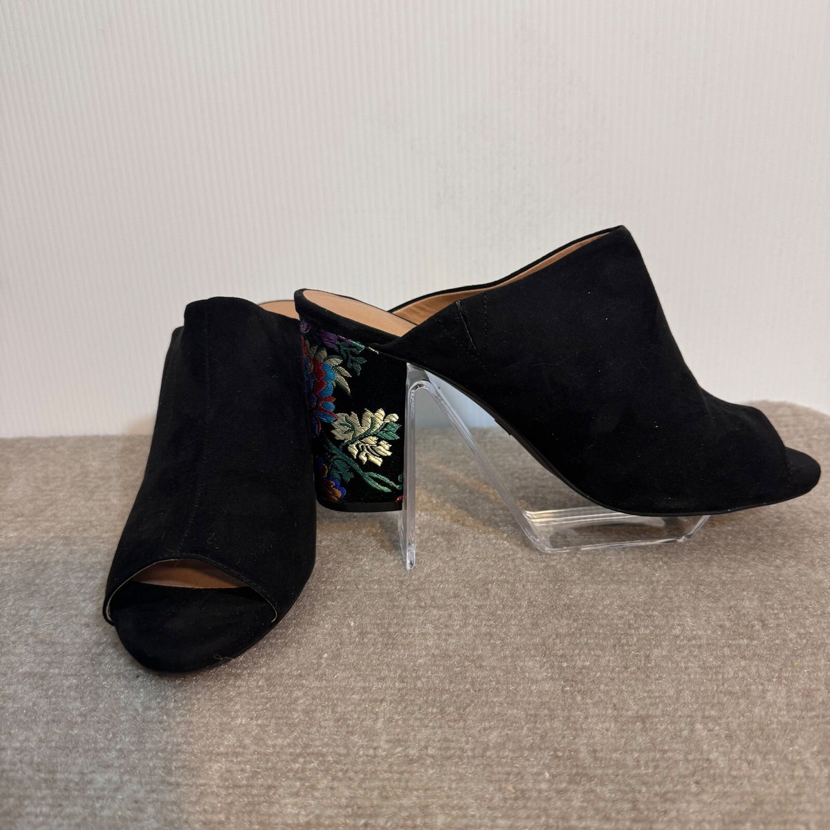 Cato Mules Womens 10 Black Faux Suede Embroidered Floral Block Heel Boho