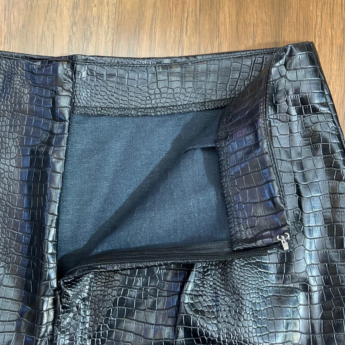 Fashion Nova Flame In Your Heart Croc Mini Skirt Women Size L Black Faux Leather