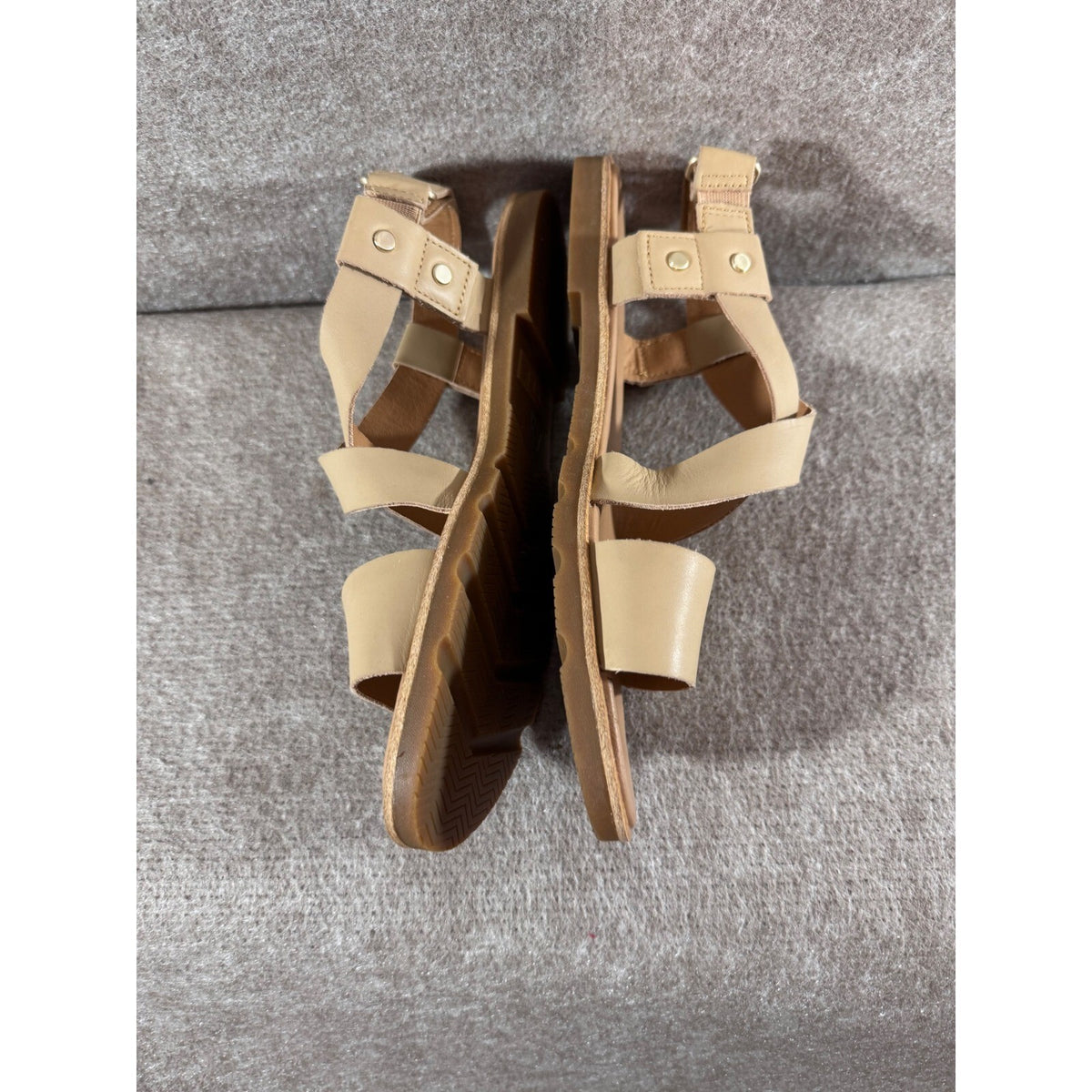 Sorel Ella II Sandals Women 10 Honest Beige Leather Strappy Ankle Strap Flat