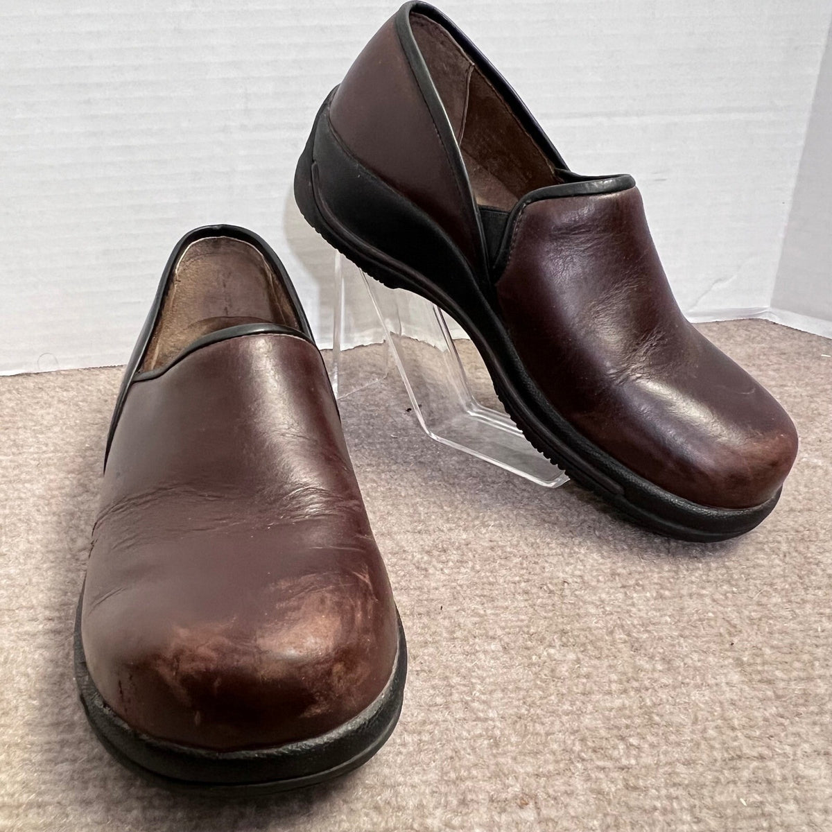 Dansko Leather Slip On Clogs Women Size 9/39 Brown Slip Resistant Professional