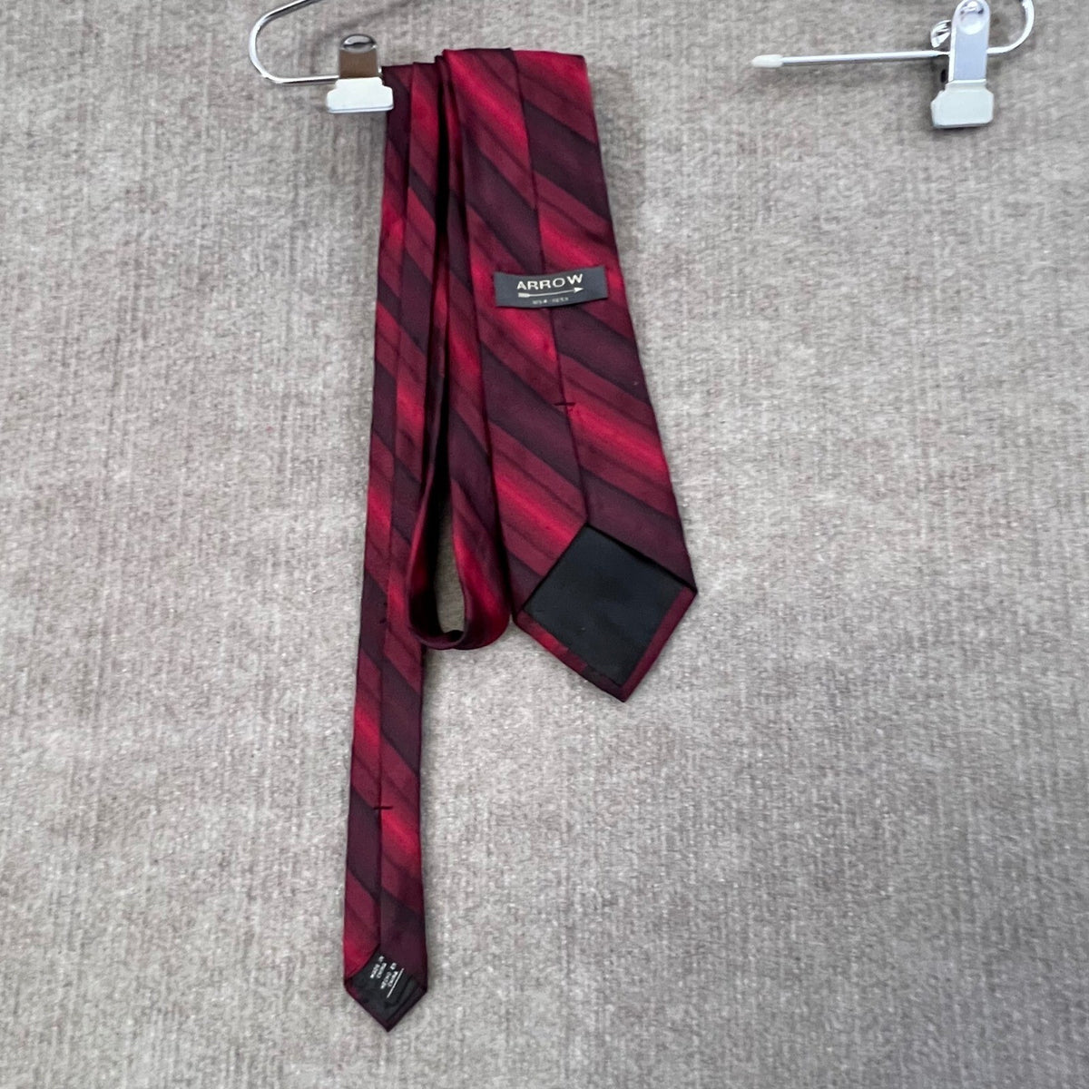 ARROW Silk Necktie Red Burgundy Diagonal Striped Business Formal Tie
