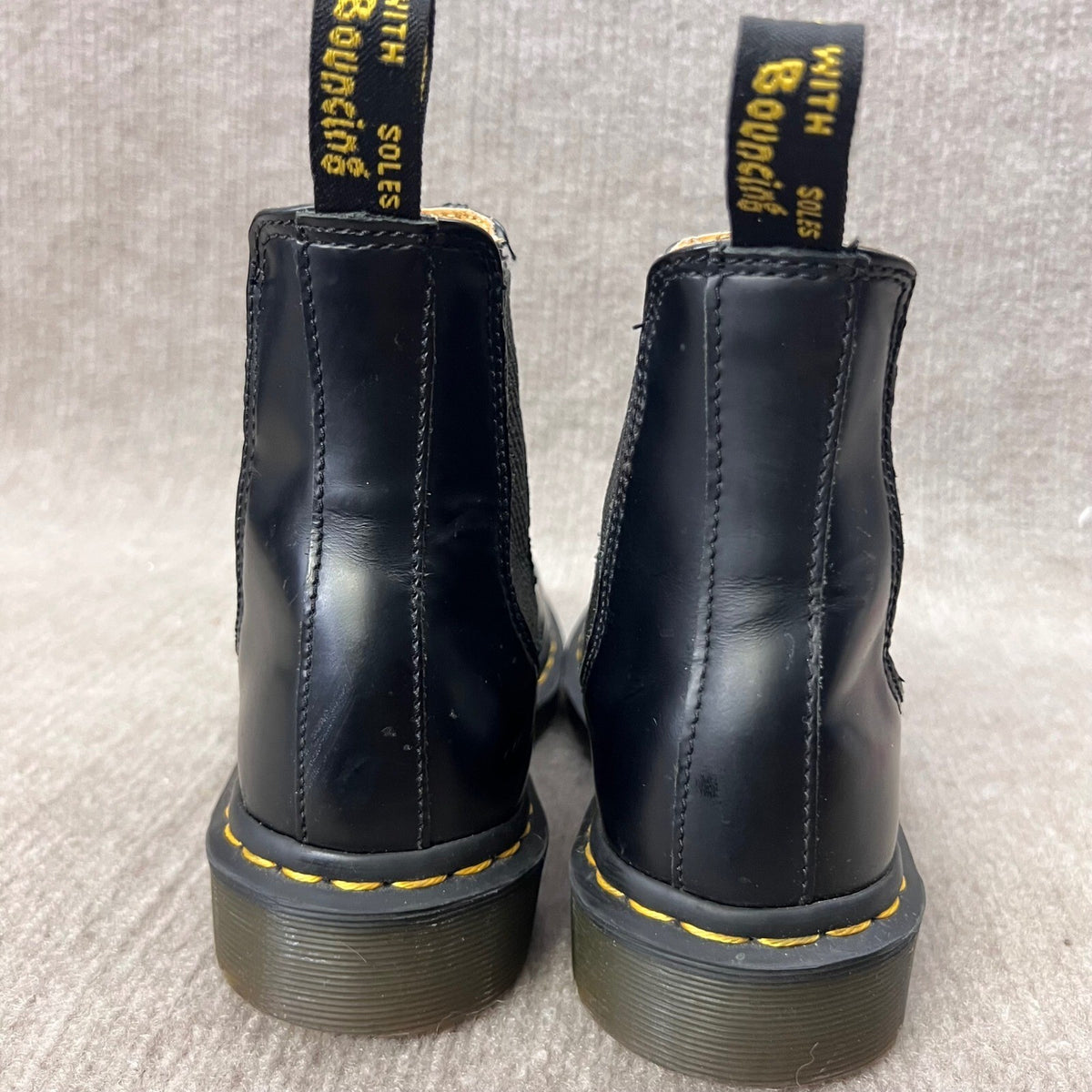 Dr Martens 2976 Chelsea Boots Black Leather Elastic Side Pull Tab Women's 5