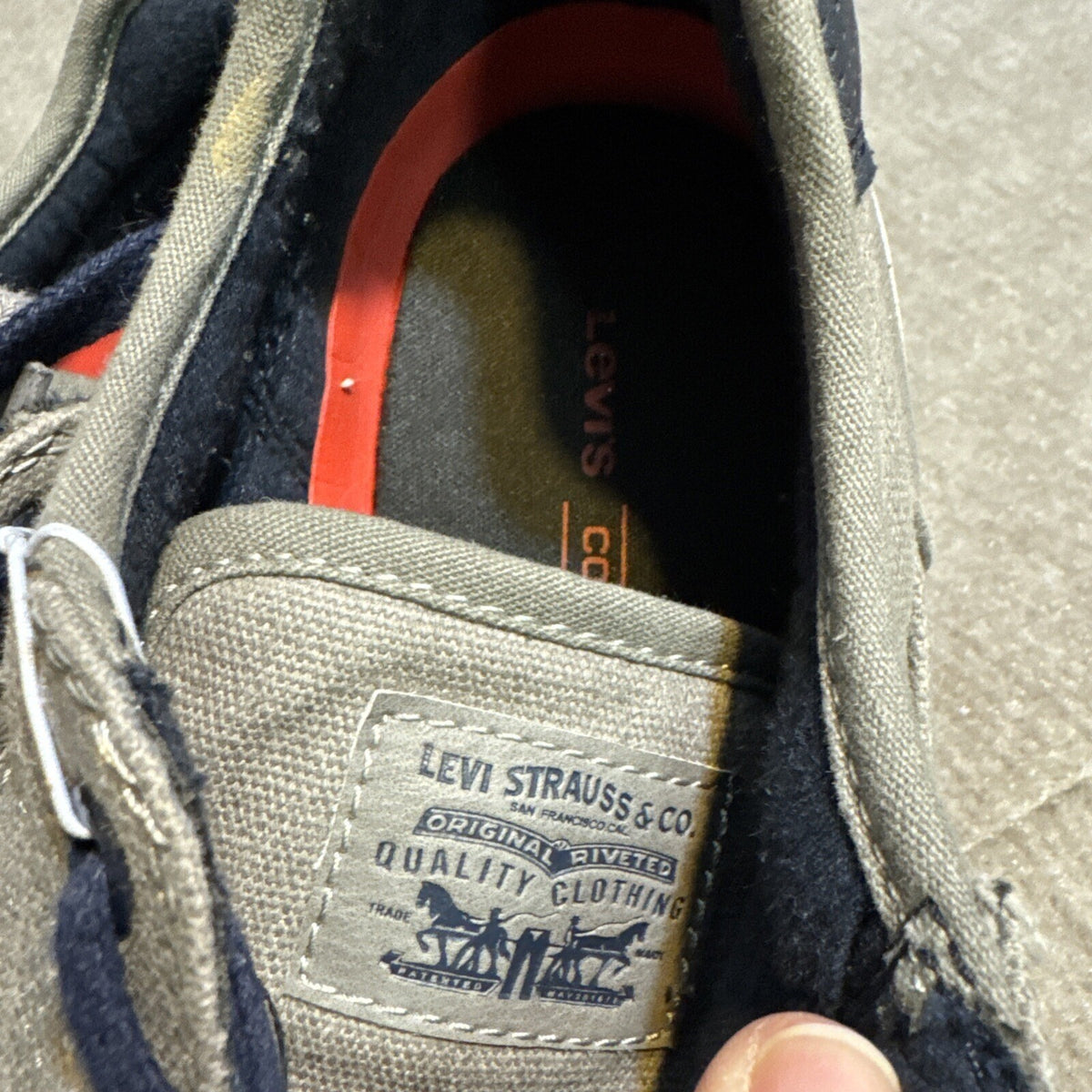 Levis Mens Gray Low Top Casual Sneakers Shoes Size 9.5