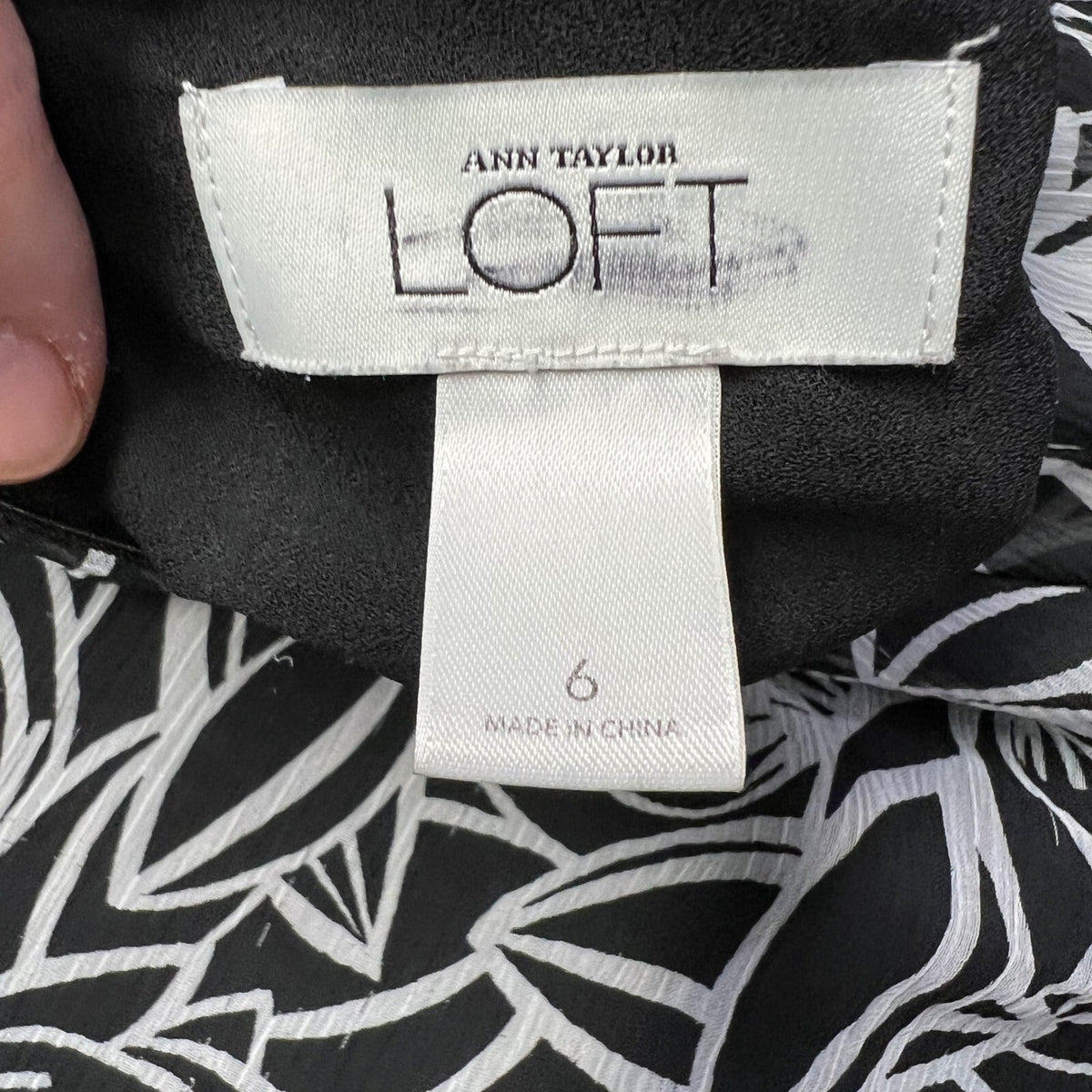 Ann Taylor LOFT Women's Size 6 Floral Leaf Print Halter Top Sleeveless Blouse