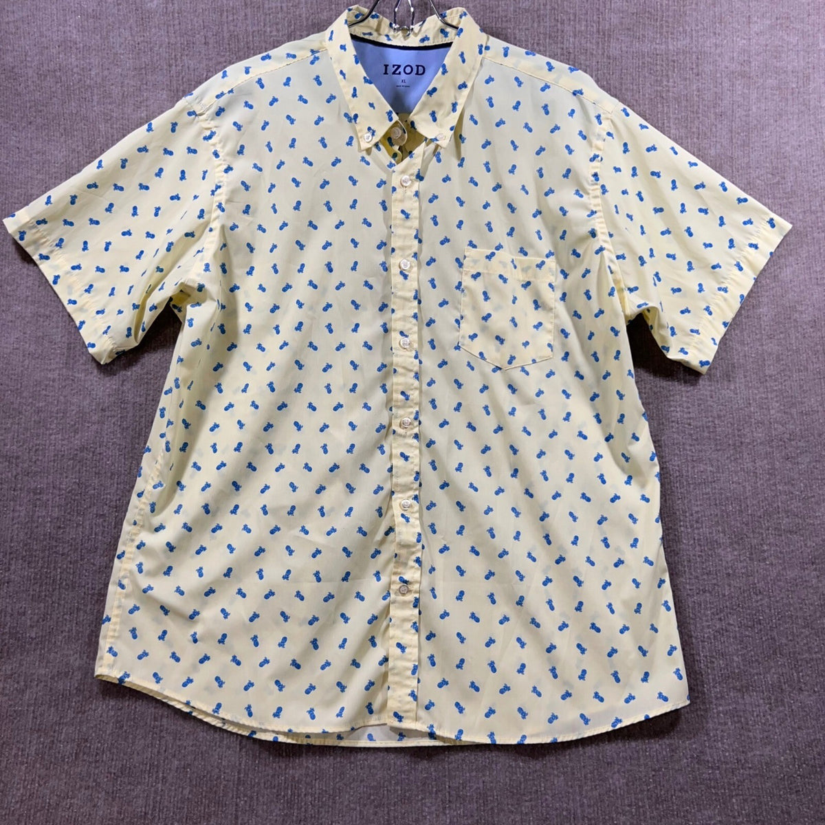 IZOD Mens Short Sleeve Button Up Shirt Pineapple Print AOP Butter Yellow Blue XL