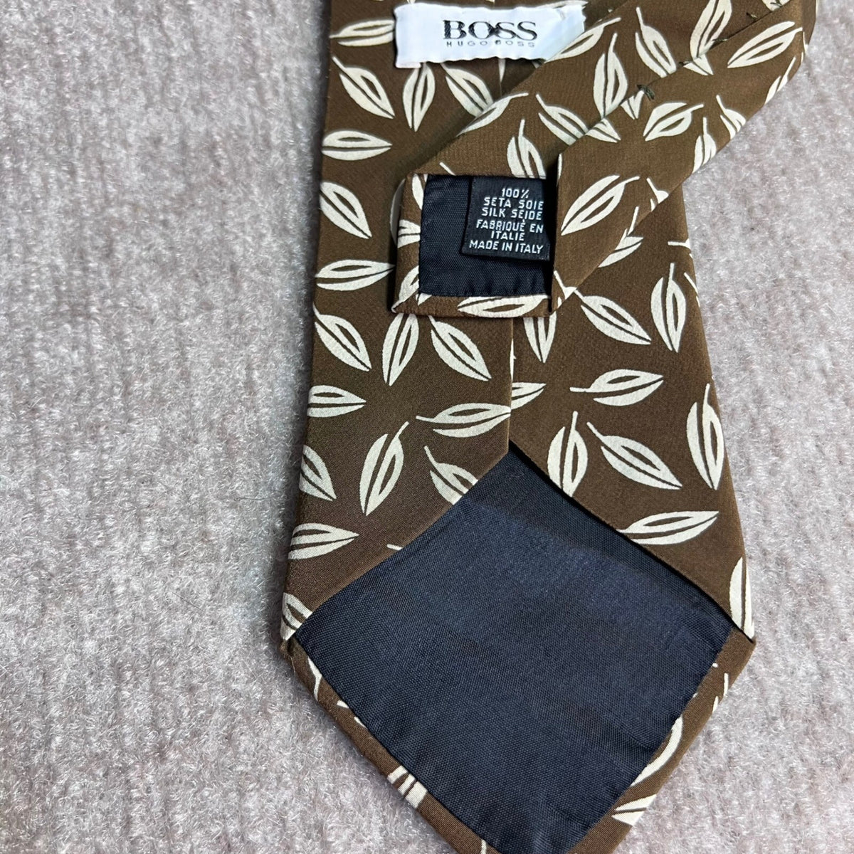 Hugo Boss Necktie Mens Brown White Leaf Print Silk Made In Italy Classic