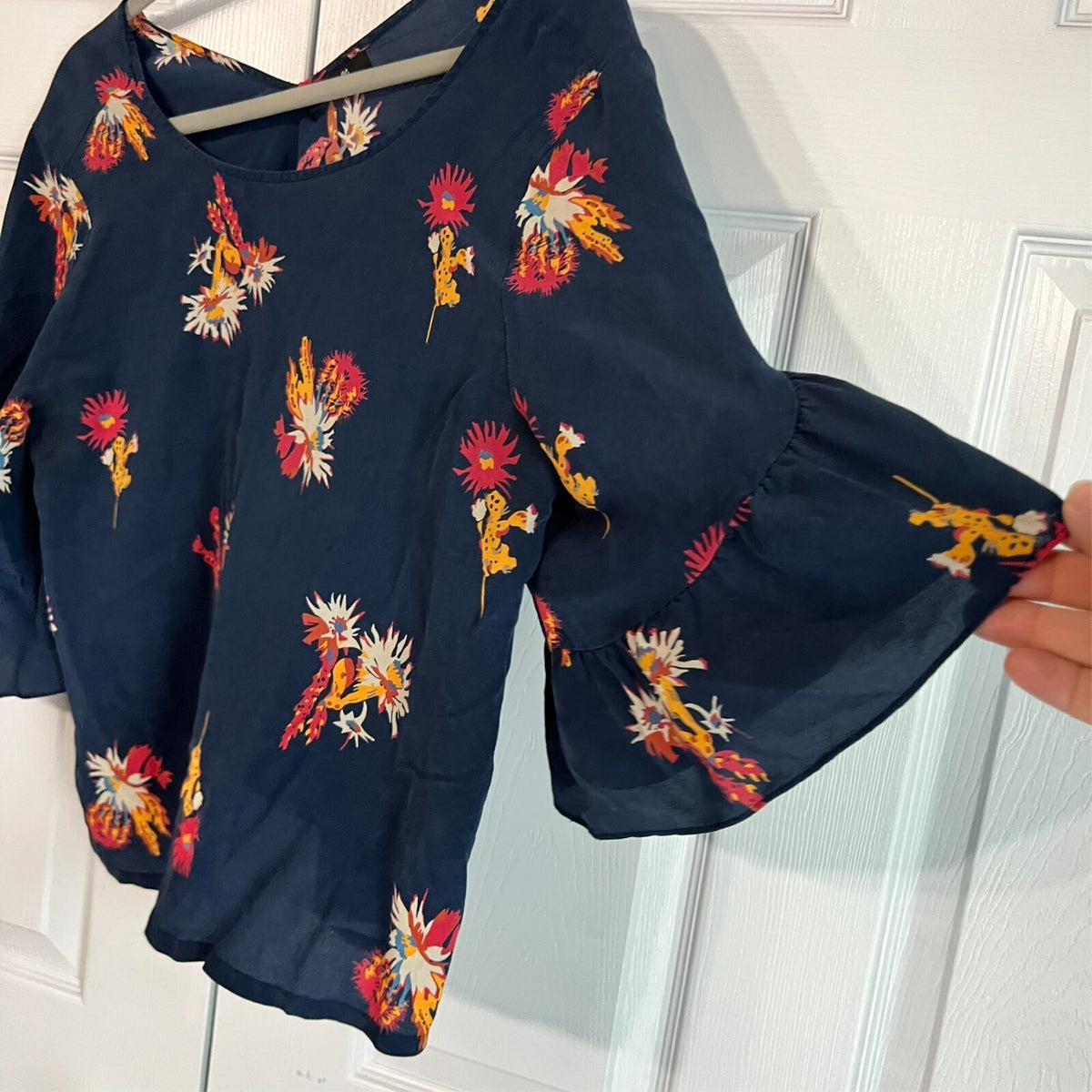 Madewell Women’s Crop Top Medium Dark Floral V-Back Ruffle Short Sleeve Fairy