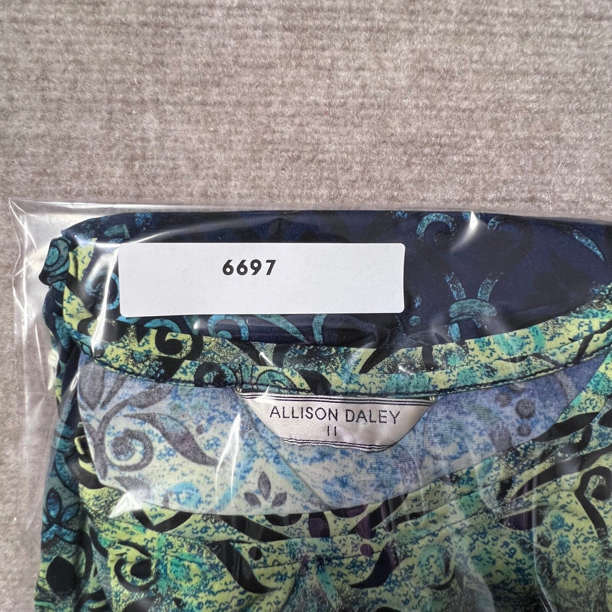 Allison Daley Top 2X Blue Green Black Pattern Short Sleeve