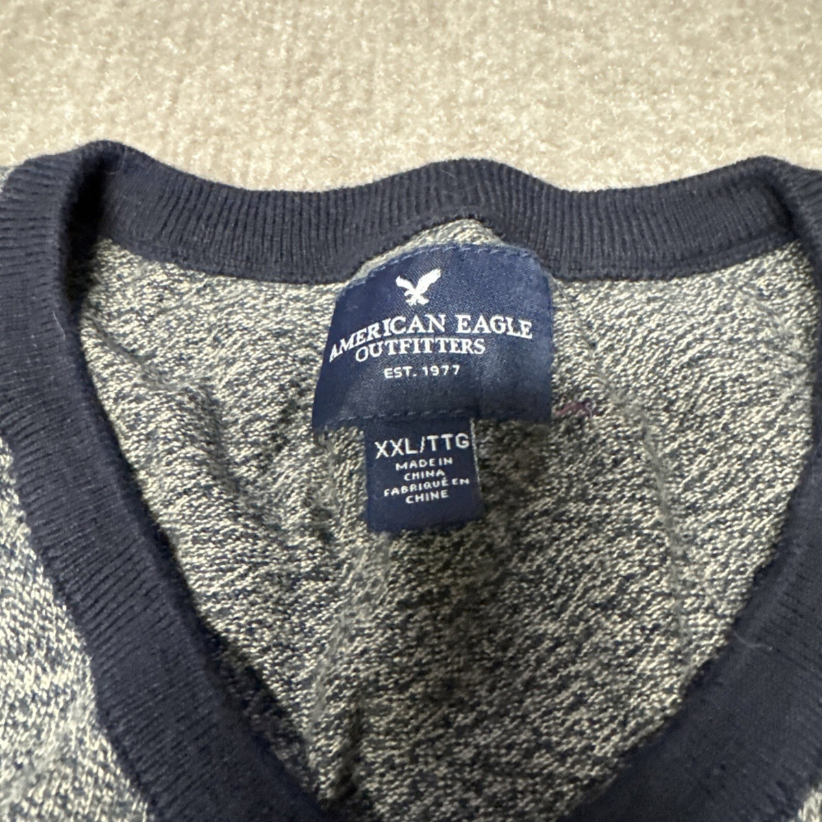 American Eagle Sweater Mens 2XL Navy Gray Knit V-Neck