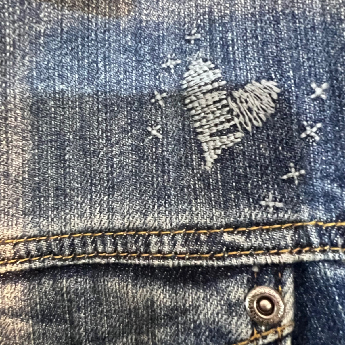 Brighton Denim Trucker Jacket Women Medium Blue Wash Crystal Heart Embroidery
