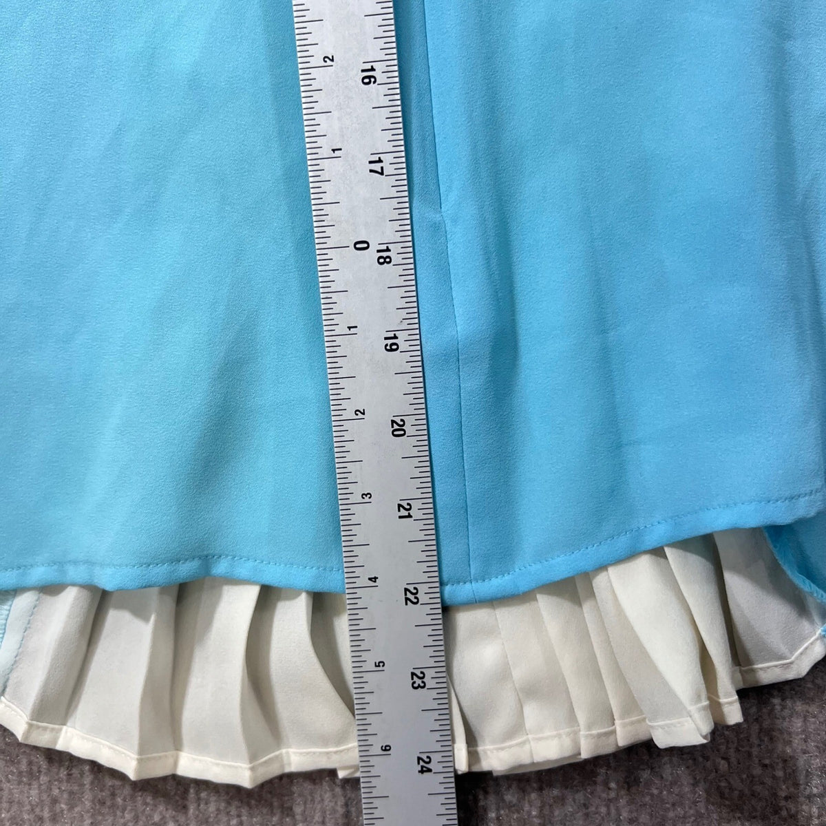Ann Taylor Sleeveless Pleated Front Tank Top Blue White Size 6