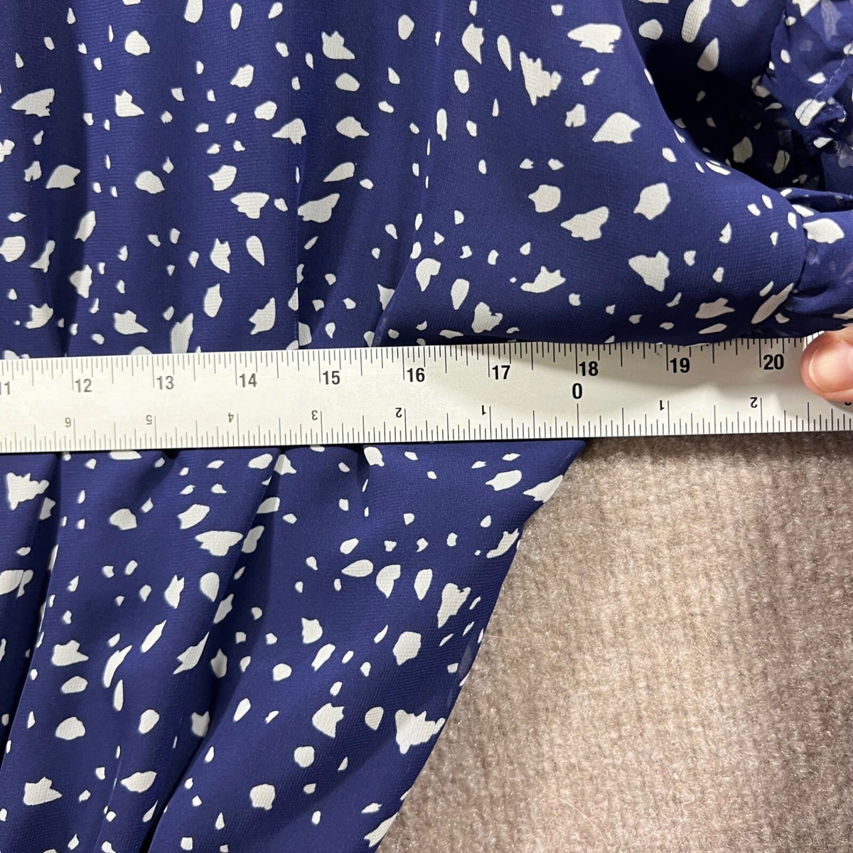 AQUA Navy Blue White Speckled Print Ruffle V Neck Smocked Waist Dress Size S