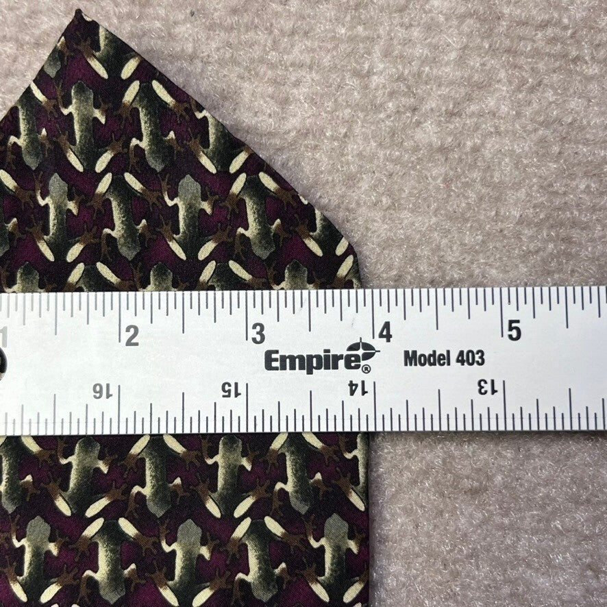 Golden Mantella 100% Silk Handmade Burgundy Green Frog Pattern Men's Necktie Tie
