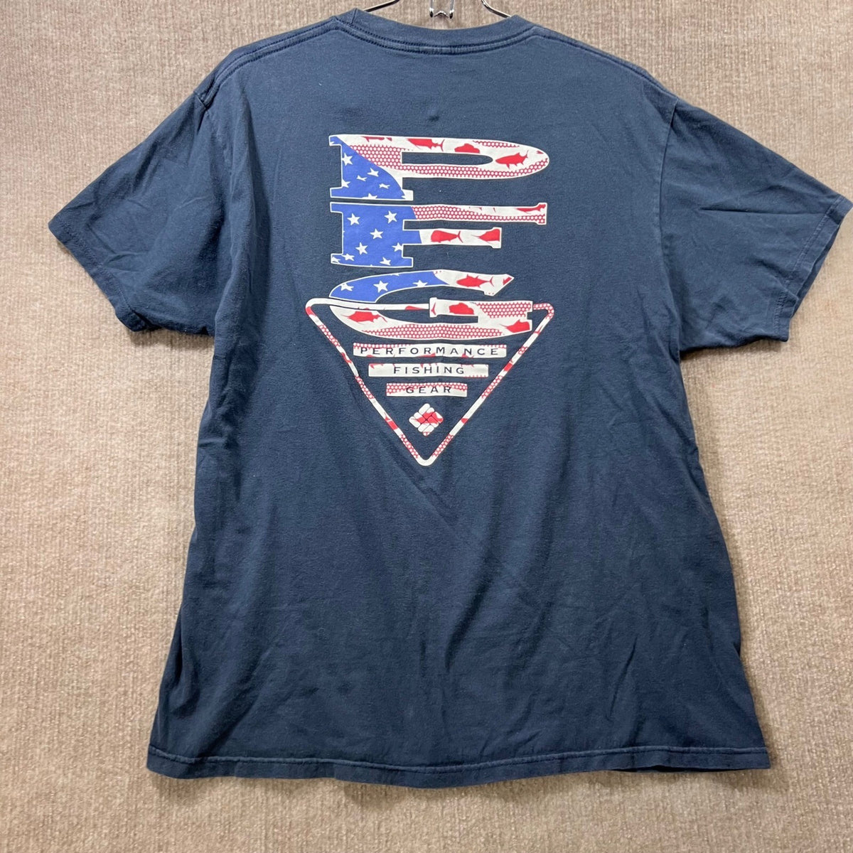 Columbia Sportswear Men L Fishing Performance Gear T Shirt Blue USA Flag Graphic