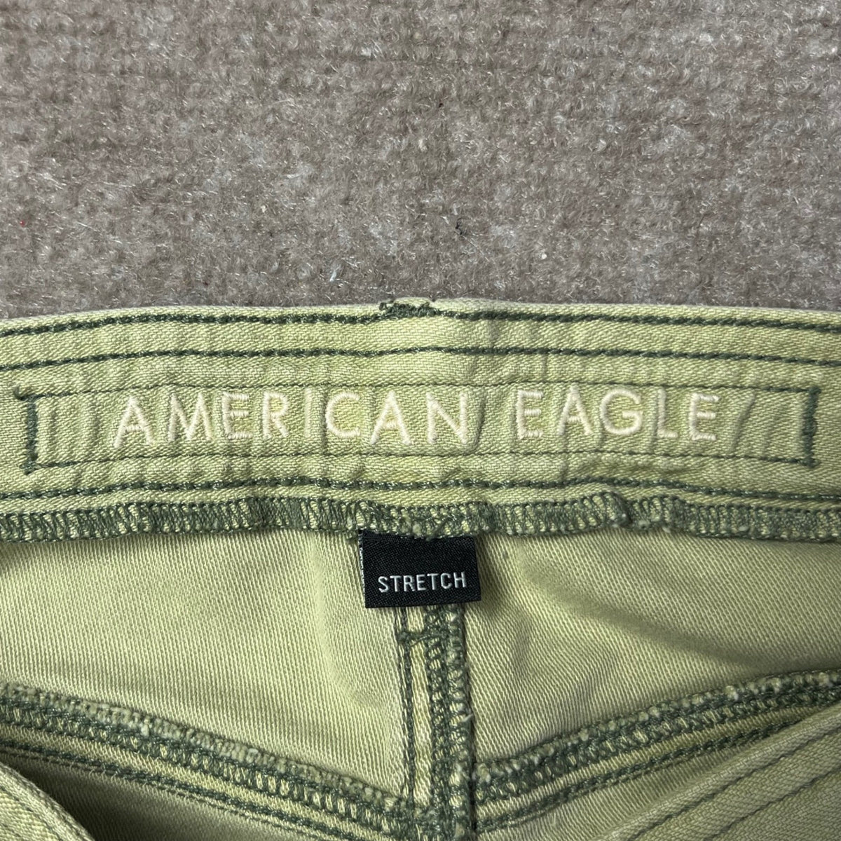 American Eagle Outfitters AE High Waisted Cuff Shorts Khaki Green Sz 0 Stretch