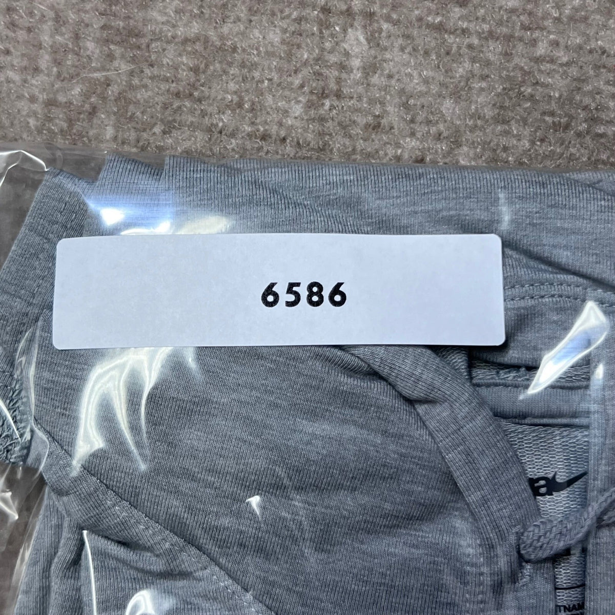 Nike Yoga Dri-FIT Hoodie Womens Small Gray Pullover Sweatshirt Activewear