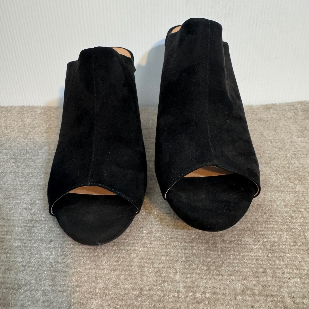 Cato Mules Womens 10 Black Faux Suede Embroidered Floral Block Heel Boho