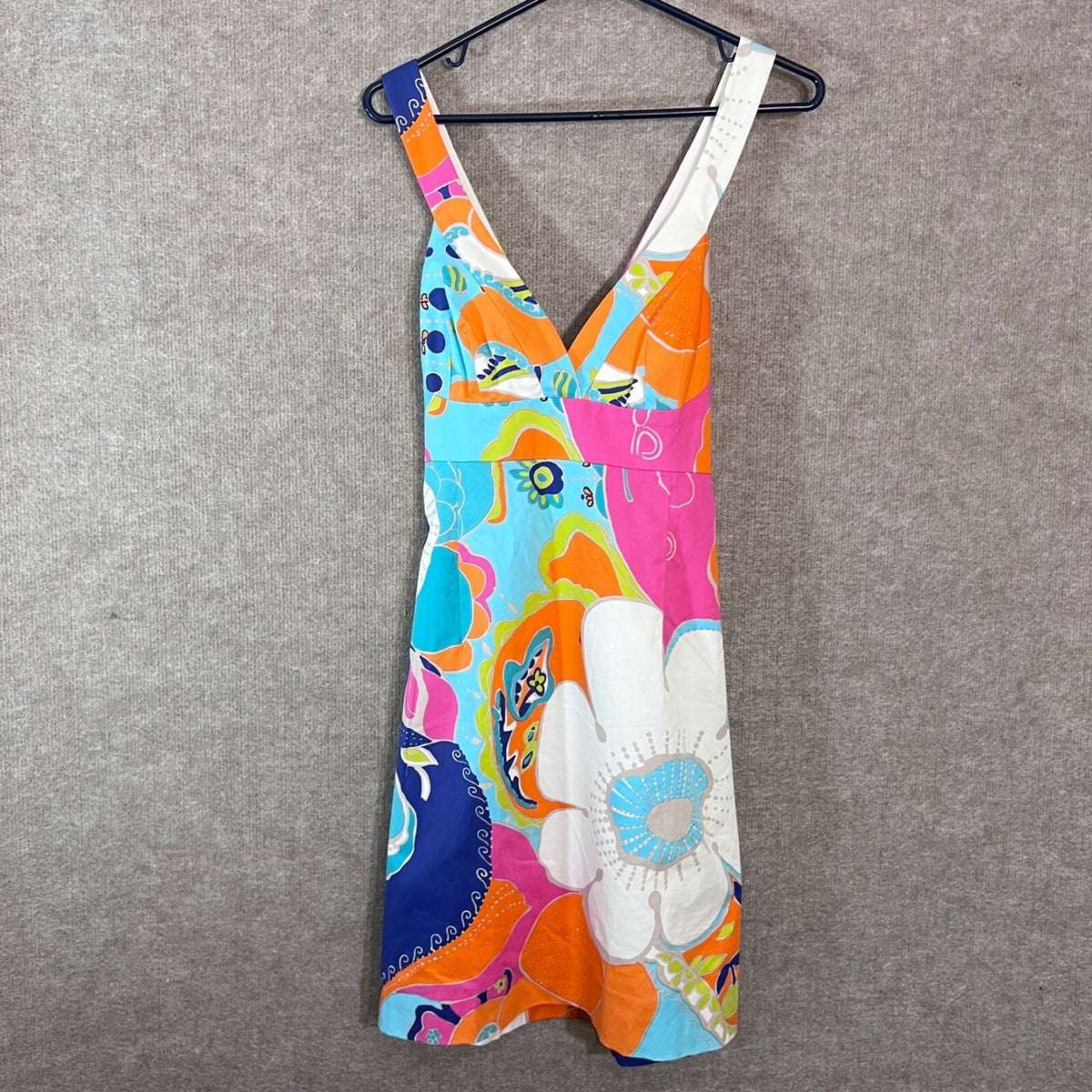Trina Turk Floral Mini Dress Womens Size Small Mod Psychedelic V-Neck Cross Back