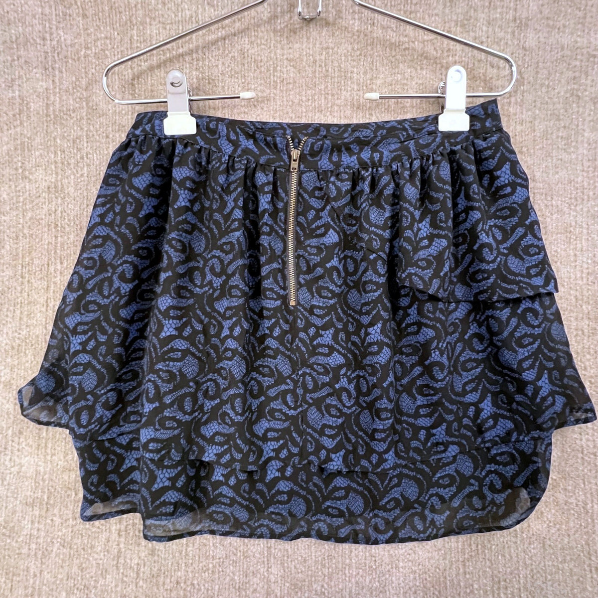 Silence Noise Womens Skirt Mini Ruffle Tiered Black Blue Print SMALL