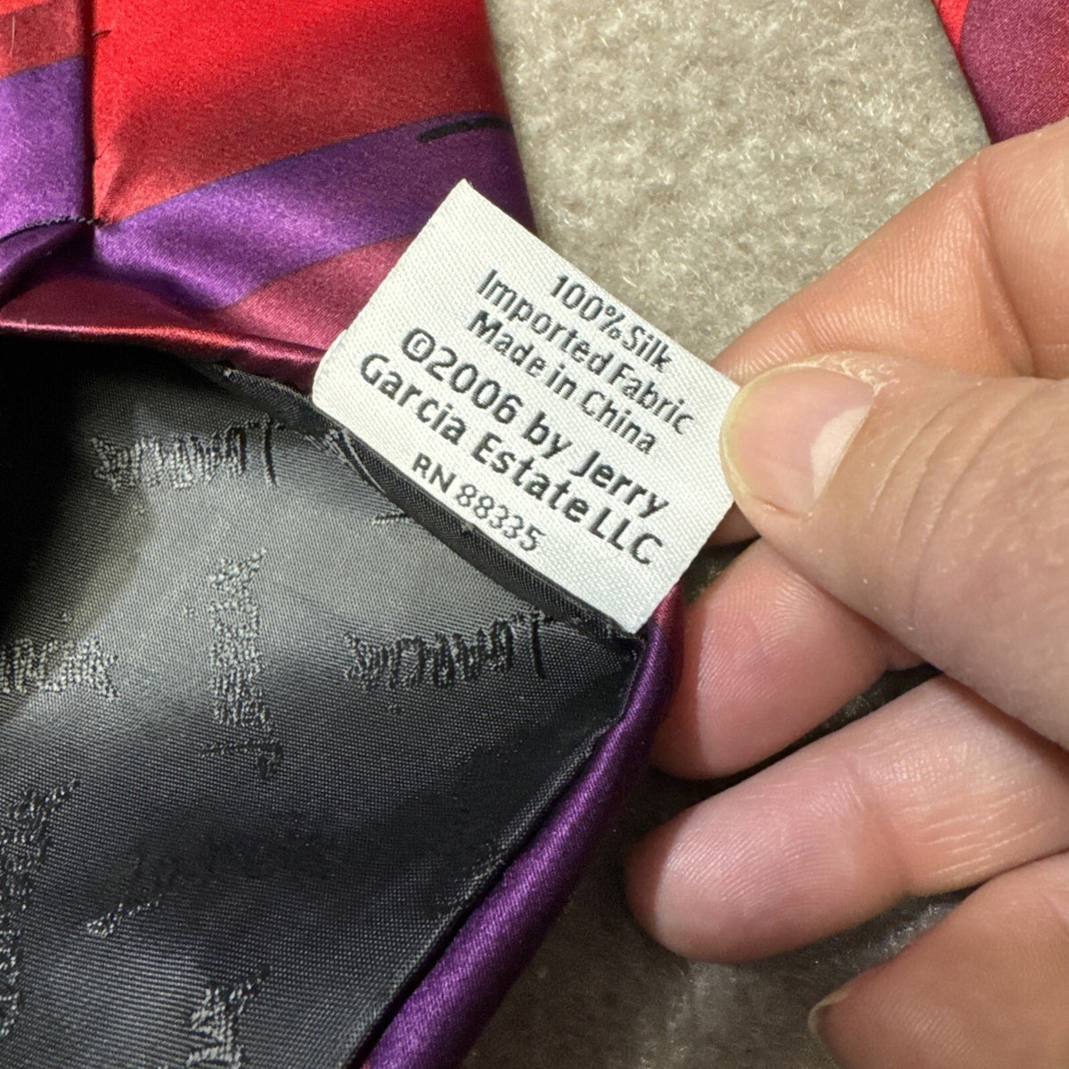 Jerry Garcia Exploding Hearts Collection 43 Silk Tie LIMITED EDITION Necktie