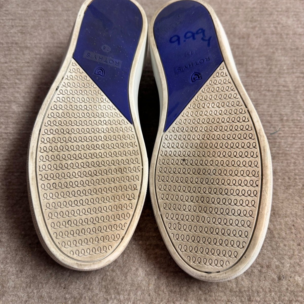 Rothys City Slip On Sneaker Womens 7.5 Grey Camo Knit Comfort Sustainable Casual