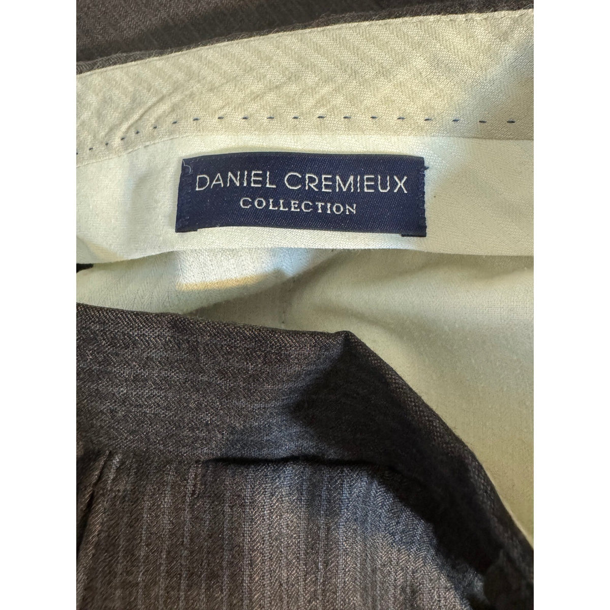 Daniel Cremieux Loro Piana Wool Suit 44R 36x29 (+2) Chocolate Brown Pinstripe