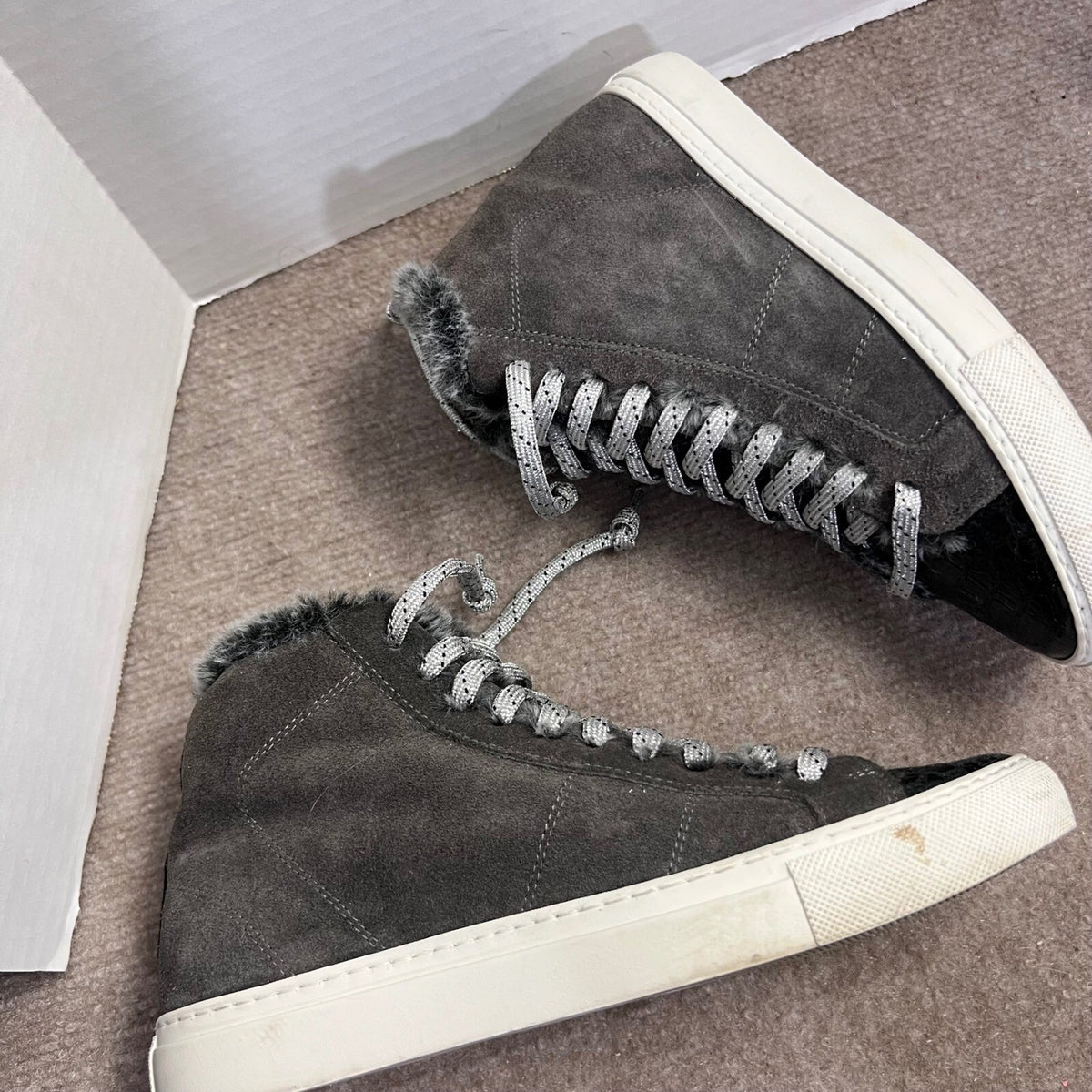 P448 Skate Fur High Top Sneakers US 6.5 EU37 Suede Faux Croc Fur Lined Skater