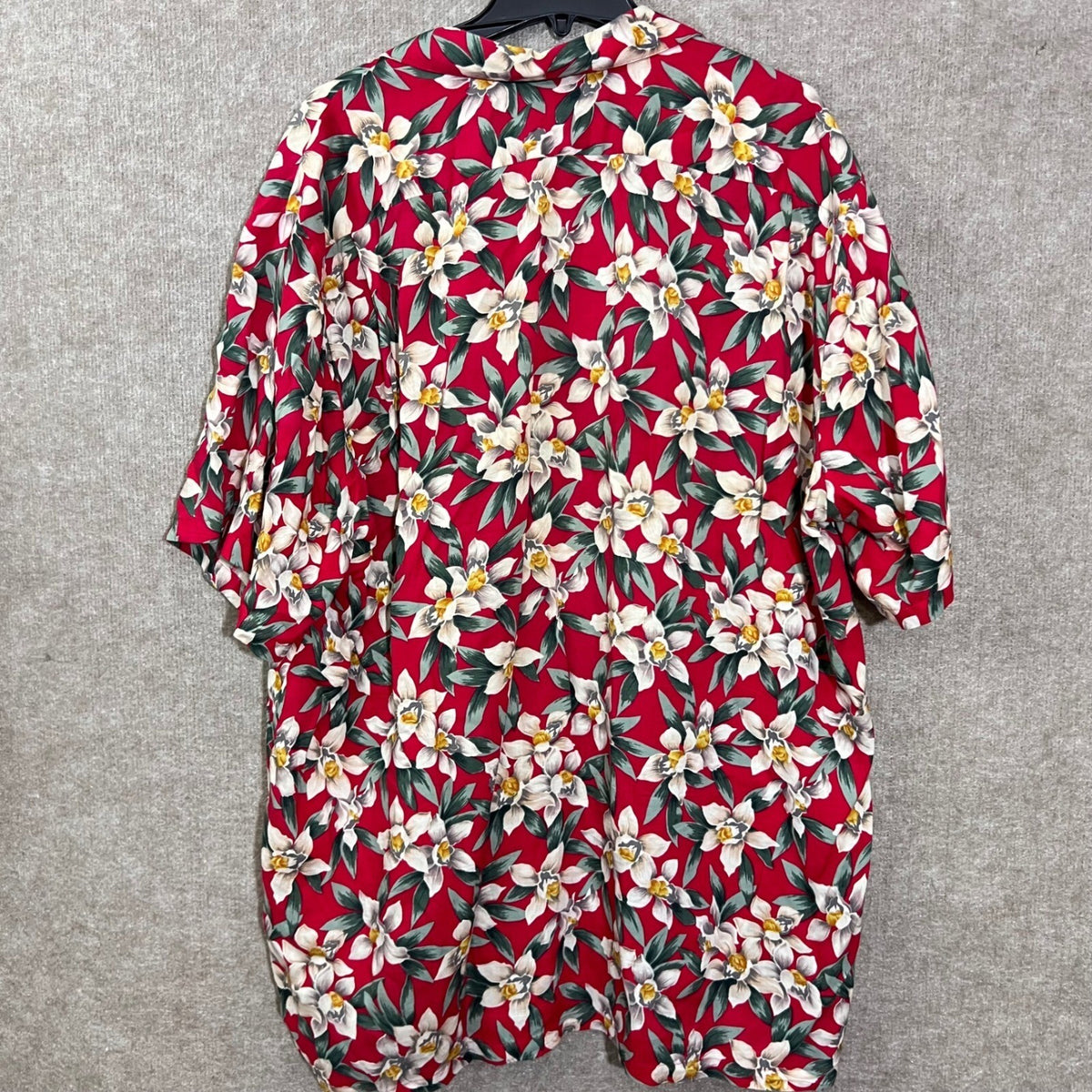 Vintage Hilo Hattie Hawaiian Shirt Mens 2XL Red Floral Rayon Aloha Tropical