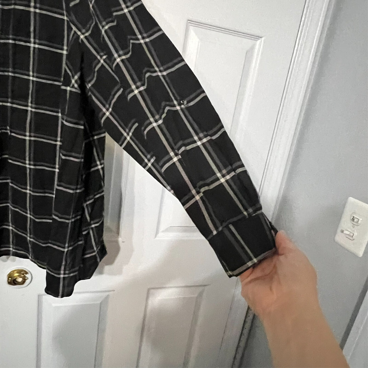 Modcloth Fervour 4X Black Windowpane Plaid Pullover Roll Tab Blouse 1/4 button