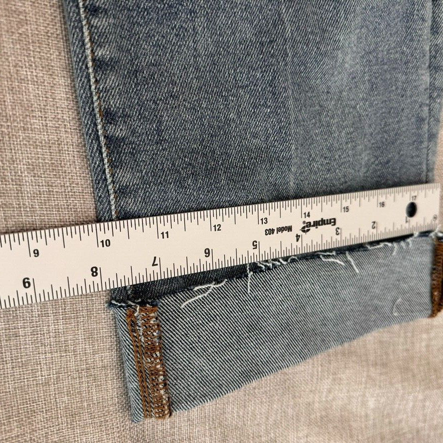 Kensie Vintage Luxe Denim Raw hem 12/31 Distressed  Light Wash Jeans