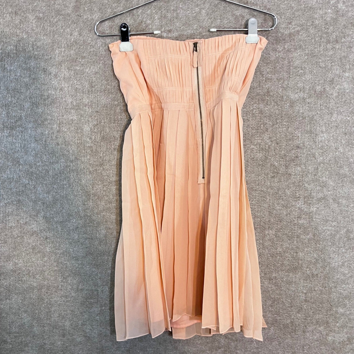 Broadway & Broome Strapless Pleated Dress 2 Silk Babydoll Chiffon Party Coquette