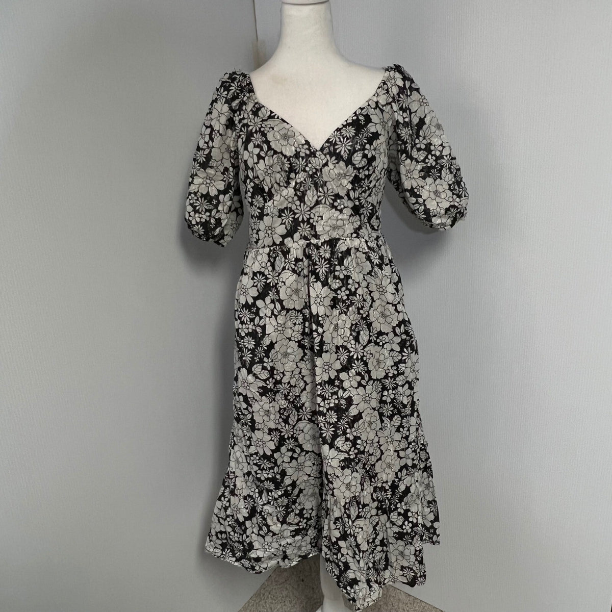 GAP Puff Sleeve V-Neck Floral Tiered Midi Dress Spring Mother's Day Capsule