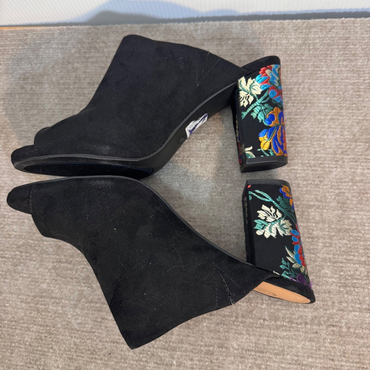 Cato Mules Womens 10 Black Faux Suede Embroidered Floral Block Heel Boho