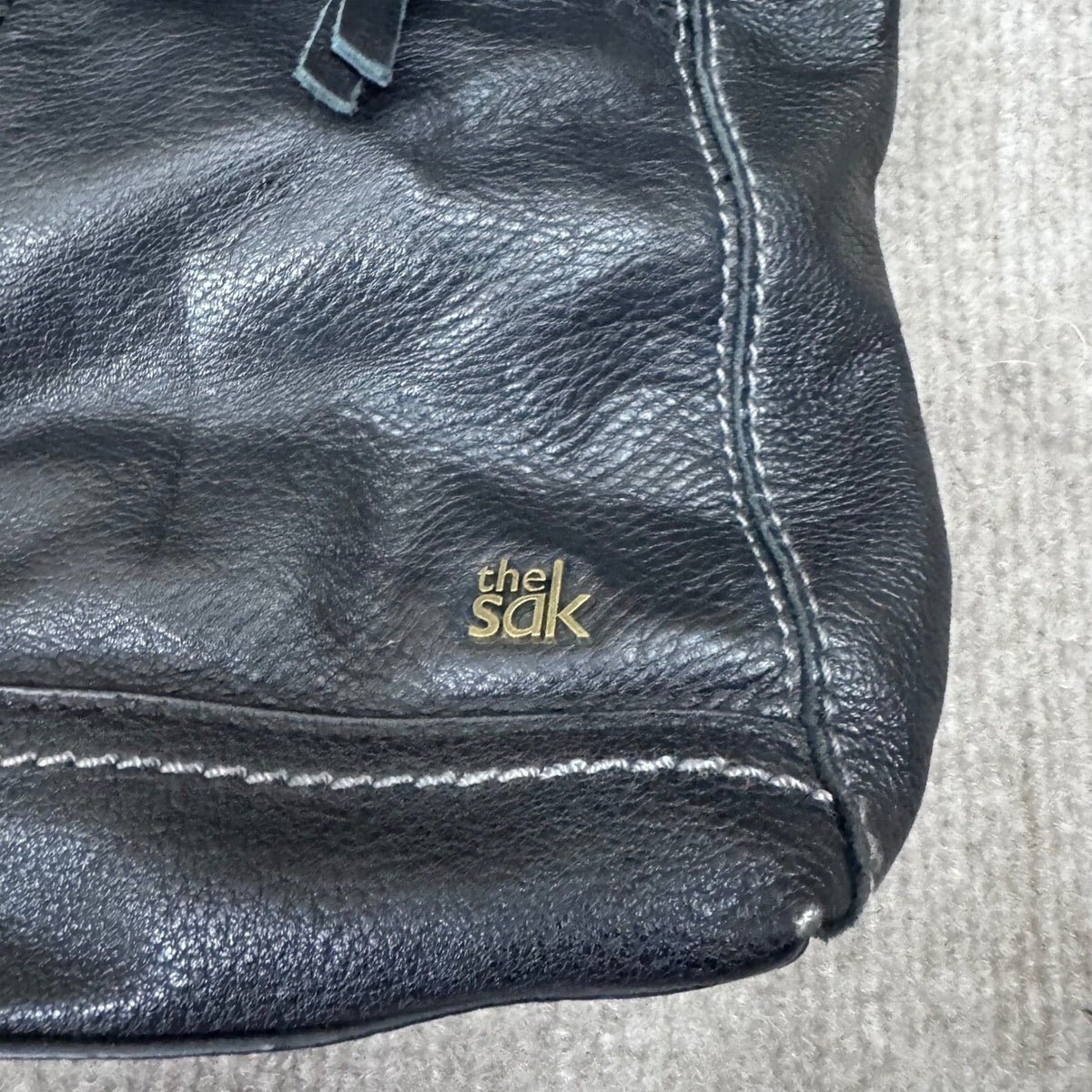 The Sak Black Leather Crossbody Bag Zipper Pocket Shoulder Purse Handbag