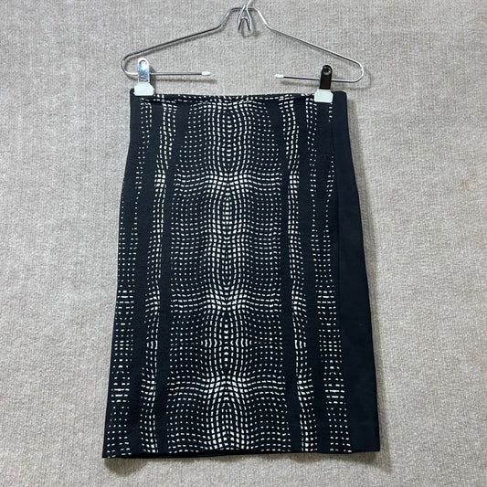 Diane von Furstenberg Black White Abstract Pattern Pencil Skirt Size 2