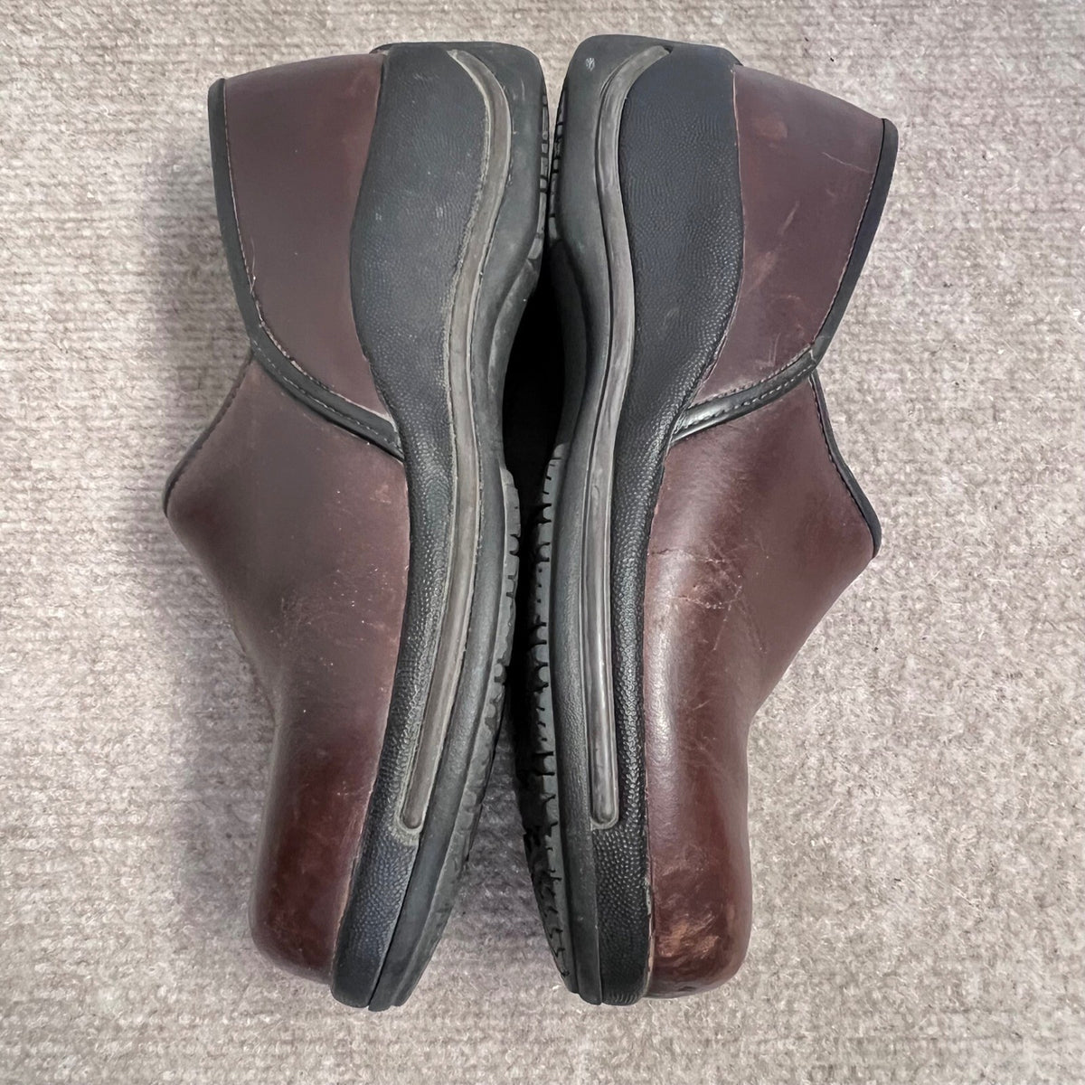 Dansko Leather Slip On Clogs Women Size 9/39 Brown Slip Resistant Professional
