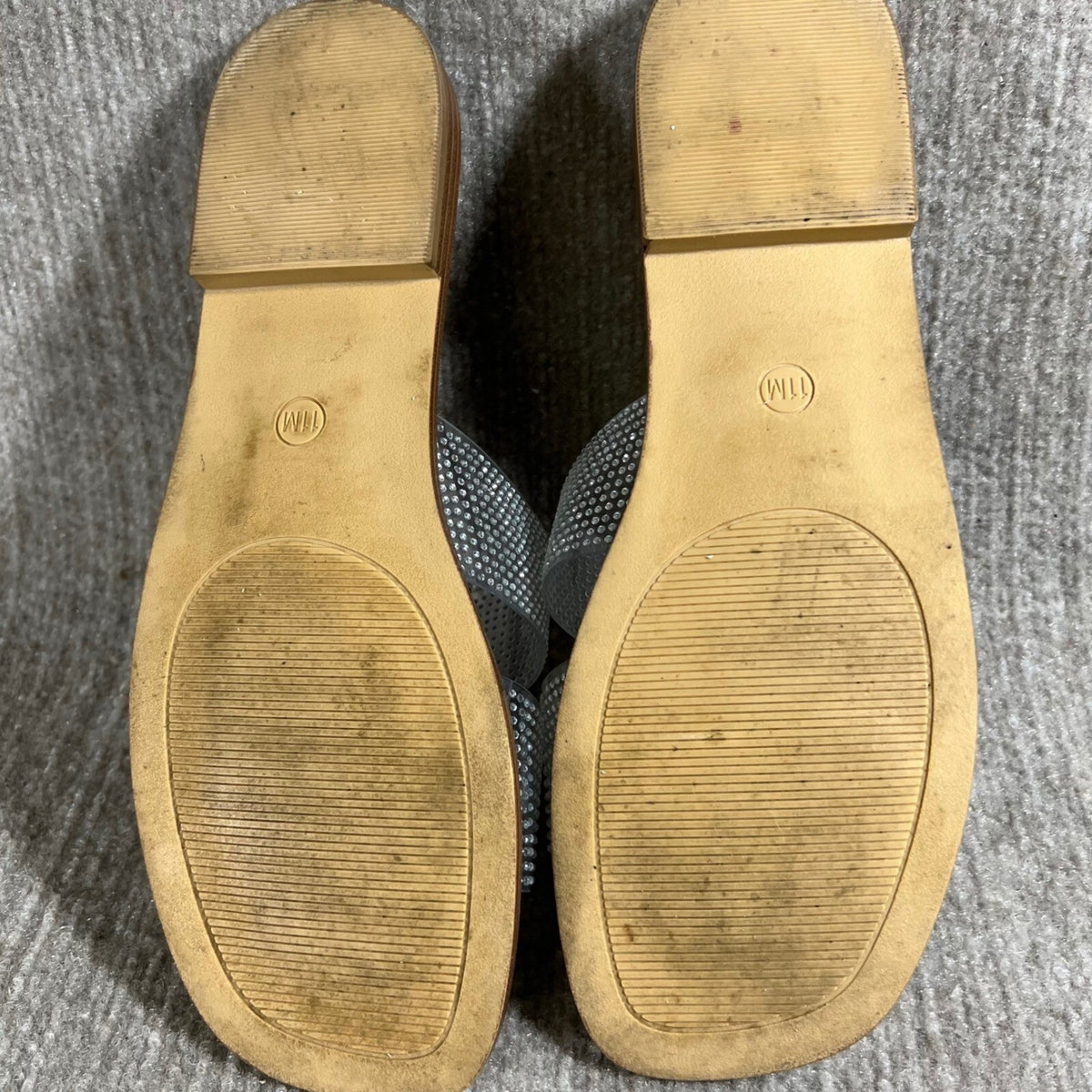 Cushionaire Rhinestone Slide Sandals Clear Silver Square Toe Flats Size 11M